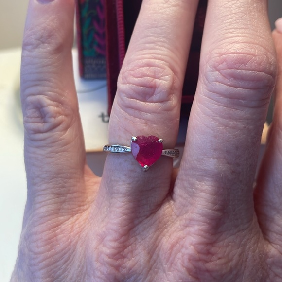 Genuine Natural Ruby Heart ♥️.925 SS Ring - Picture 2 of 6